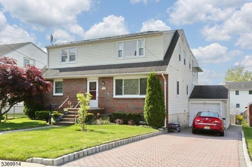 134 Kingston Ave, Hawthorne, NJ, 07506-1248 | Card Image