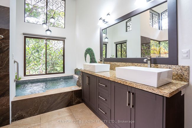 1 Howler Heights, Condo with 2 bedrooms, 2 bathrooms and 4 parking in Costa Rica ON | Image 9