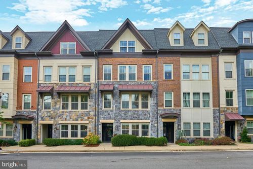 1330 S Quinn St, ARLINGTON, VA, 22204-6285 | Card Image