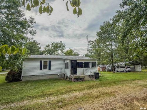 325 E Webster St, Herrin, IL, 62948-2853 | Card Image