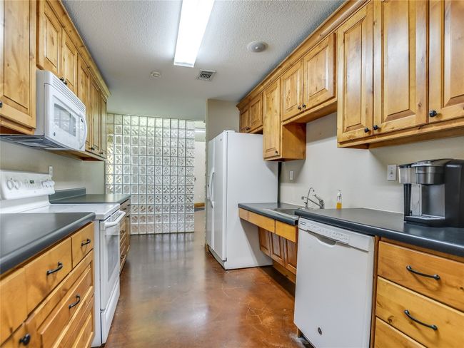 4004 E Highway 290, Home with 0 bedrooms, 0 bathrooms and 75 parking in Dripping Springs TX | Image 6