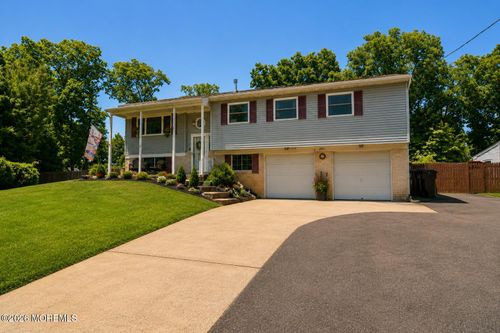 1031 Zircon Dr, Toms River, NJ, 08753-3044 | Card Image