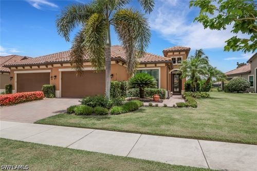 9142 Isla Bella Cir, BONITA SPRINGS, FL, 34135-7199 | Card Image