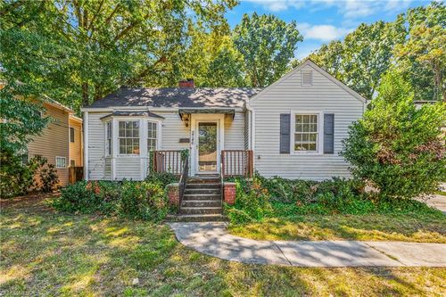 2746 Maplewood Ave, Winston-Salem, NC, 27103-4144 | Card Image