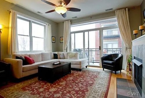 202-2310 Saint Paul Ave, Chicago, IL, 60647-5618 | Card Image