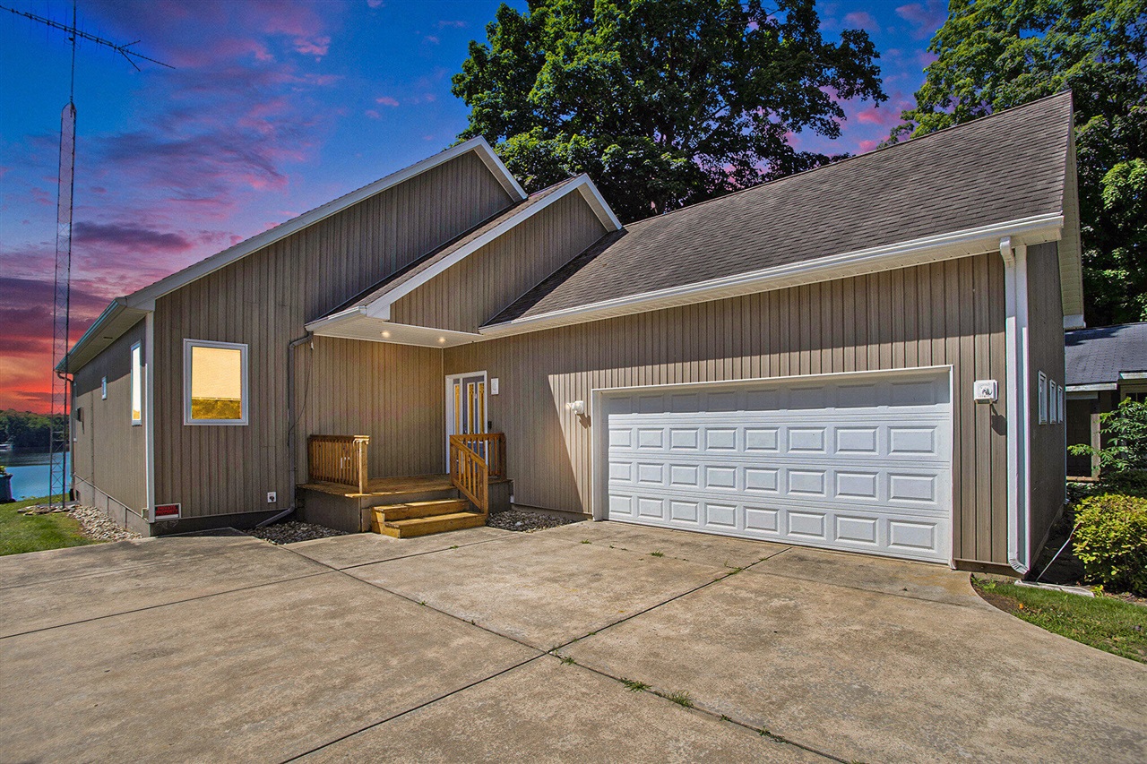 Fisher Ct, Berrien Springs, MI 49103