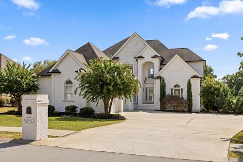 8410 Rambling Rose Dr, Ooltewah, TN, 37363-7112 | Card Image