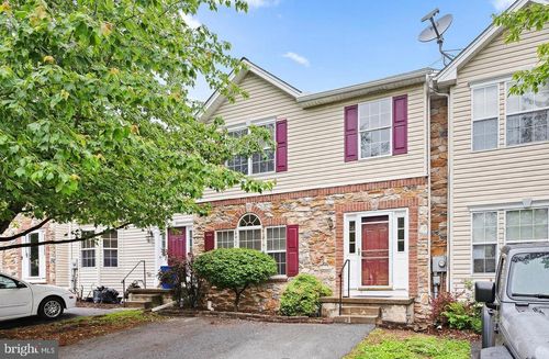 448 Madison Dr, SHREWSBURY, PA, 17361-1641 | Card Image