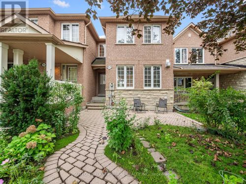 103 America Ave, Maple, ON, L6A2X8 | Card Image
