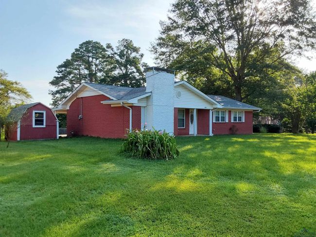 1011 Hillcrest, House other with 3 bedrooms, 1 bathrooms and null parking in Linden TX | Image 4