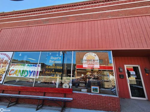 517 W Main St, Sac City, IA, 50583-1726 | Card Image