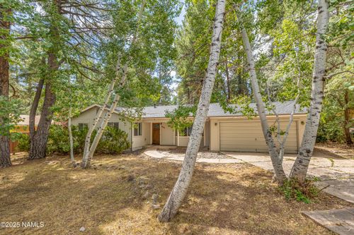 1021 W University Heights Dr S, Flagstaff, AZ, 86005-8976 | Card Image