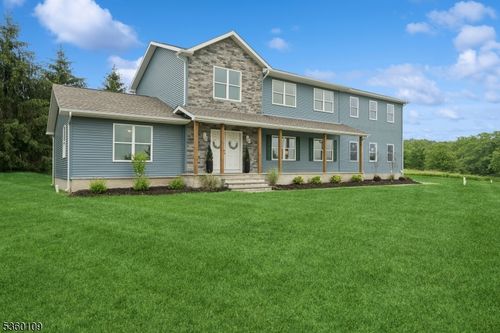 4 Sterling Dr, Sussex, NJ, 07461-1104 | Card Image