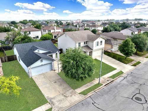 510 Glacier Point Trl, Taylor, TX, 76574-7056 | Card Image