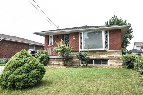 79 Nash Rd N, Hamilton, ON, L8H2P5 | Card Image