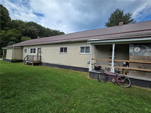 477 Pike Run Drive, W Pike Run Twp, PA, 15427 | Card Image