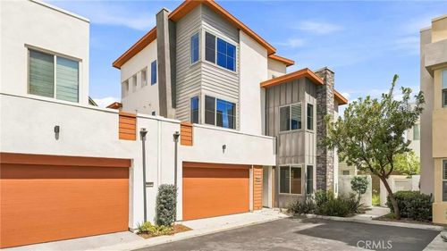 133 Masterpiece, Irvine, CA, 92618-1378 | Card Image
