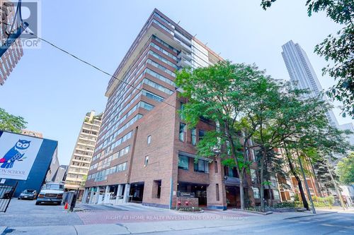 1202-15 Mcmurrich St, Toronto, ON, M5R3M6 | Card Image