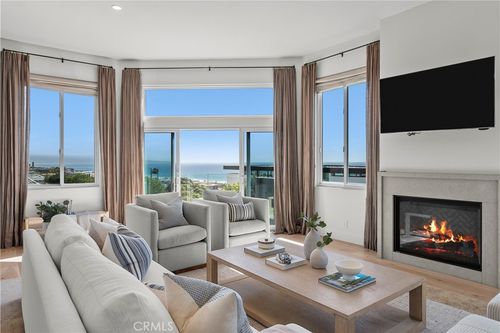 2716 Highland Ave, Manhattan Beach, CA, 90266-6537 | Card Image