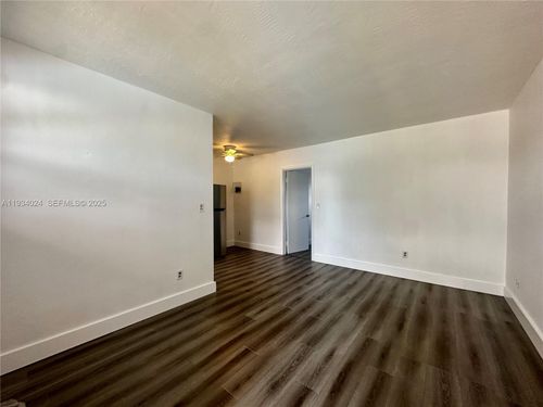 apt-2-3100 Nw 135th St, Opa-Locka, FL, 33054-4865 | Card Image