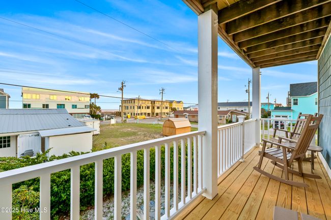 B - 537 Third Ave S, Condo with 4 bedrooms, 5 bathrooms and 1 parking in Kure Beach NC | Image 27