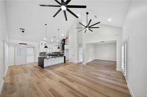 45 Westmorland Dr, Bella Vista, AR, 72714-1823 | Card Image