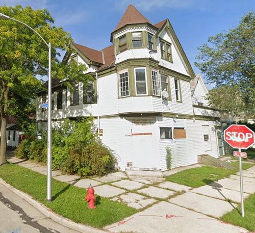 1038-1034 W Hadley Street, MILWAUKEE, WI, 53206 | Card Image