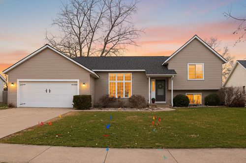 826 Meadow Drive, Wayland, MI, 49348 | Card Image