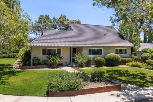 1152 Northwestern Dr, Claremont, CA, 91711-3640 | Card Image