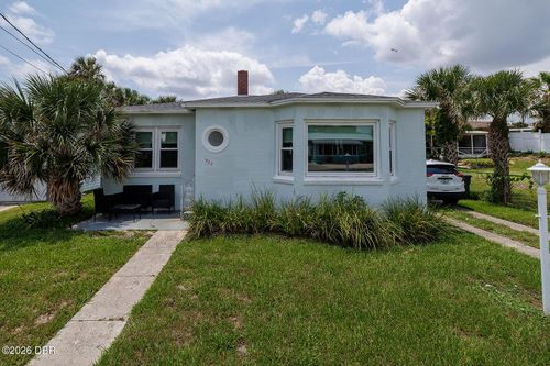 532 Hillside Avenue, Daytona Beach, FL, 32118 | Card Image