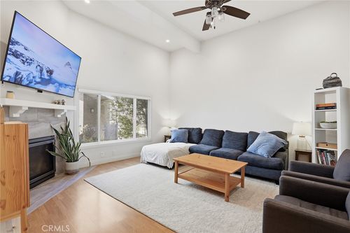 11-609 Meyer Ct, Hermosa Beach, CA, 90254 | Card Image