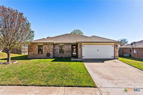 1305 Travis Cir, Copperas Cove, TX, 76522-1561 | Card Image