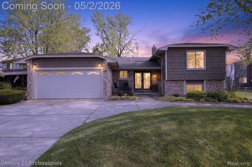 45560 Edgewood Ct, Canton, MI, 48187-1606 | Card Image