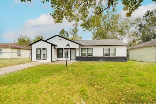 6107 Belmark St, Houston, TX, 77033-1219 | Card Image