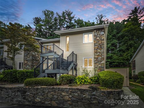 602-620 Britton Creek Dr, Hendersonville, NC, 28791-7218 | Card Image