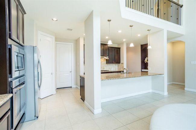 4622 Regal Shadow Ln, House other with 6 bedrooms, 4 bathrooms and 2 parking in Sugar Land TX | Image 9