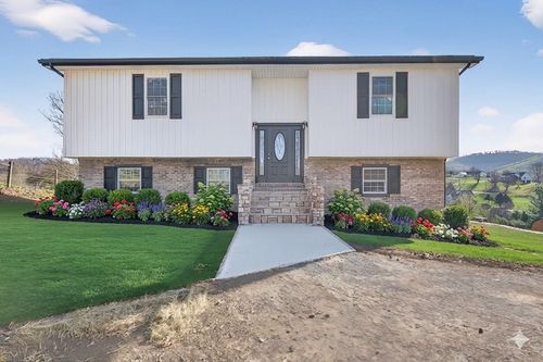 254 Mcfarlane Ln, Rosedale, VA, 24280-3560 | Card Image