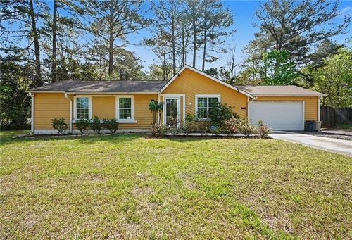 9018 Huntwood Ln, Riverdale, GA, 30274-4631 | Card Image