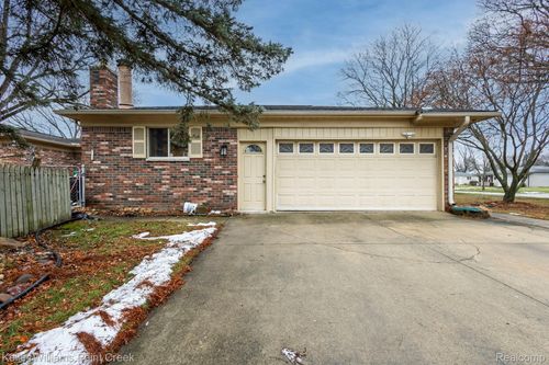 5190 Babbit Drive, Troy, MI, 48085 | Card Image