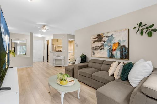 207-10186 155 St, Surrey, BC, V3R0R6 | Card Image