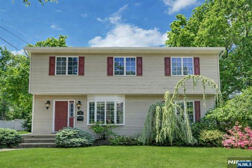 44 W Midland Ave, Paramus, NJ, 07652-2140 | Card Image