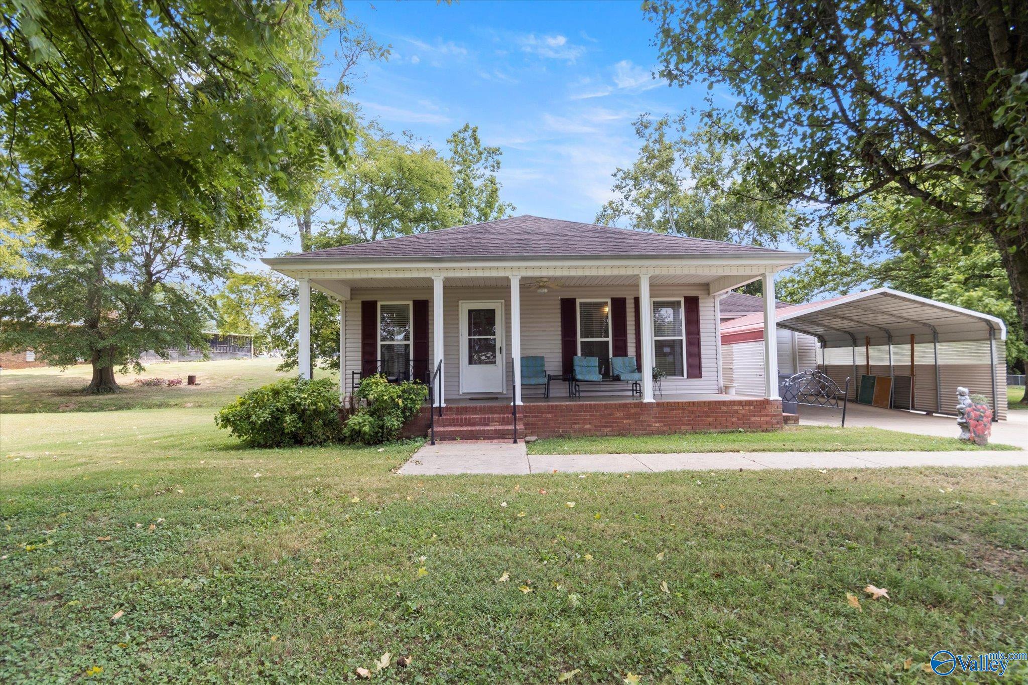 Townview Dr, Rogersville, AL 35652