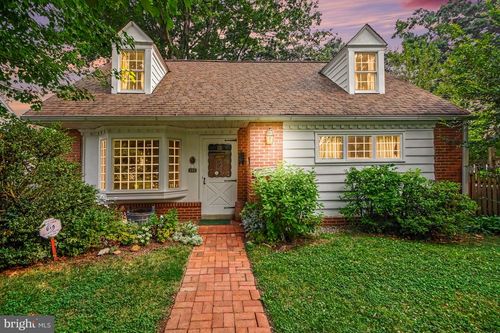 142 Oxford Cir, West Norriton, PA, 19403-2941 | Card Image