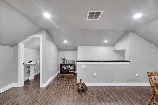 9017 County Line Rd, House other with 3 bedrooms, 3 bathrooms and null parking in LITHIA FL | Image 21