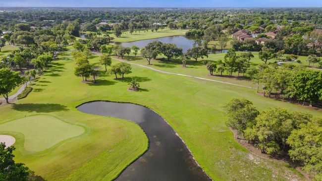2007 - 2007 Palm Beach Trace Dr, Condo with 2 bedrooms, 2 bathrooms and null parking in Royal Palm Beach FL | Image 35
