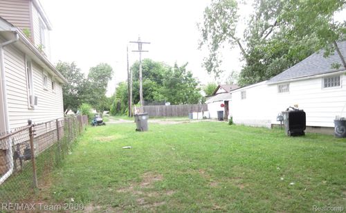 178 White St, Ecorse, MI, 48229-1079 | Card Image