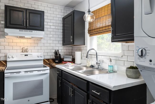 22-web-or-mls-1915 Morehead Ave-22 | Image 23