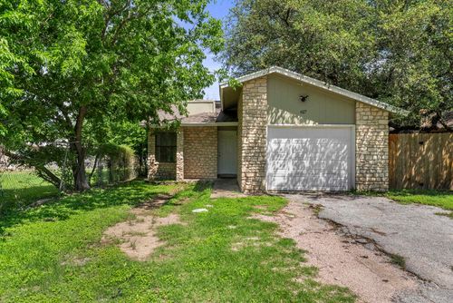 617 Aspen Ln, Cottonwood Shores, TX, 78657-9489 | Card Image