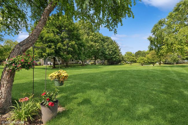 2326 Meadowcroft Ln, Townhouse with 2 bedrooms, 2 bathrooms and 2 parking in Grayslake IL | Image 22