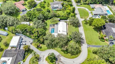 14921 Sw 72nd Ct, House other with 4 bedrooms, 2 bathrooms and null parking in Palmetto Bay FL | Image 3